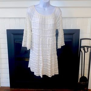 Cream lace bell sleeve boutique dress. Size M